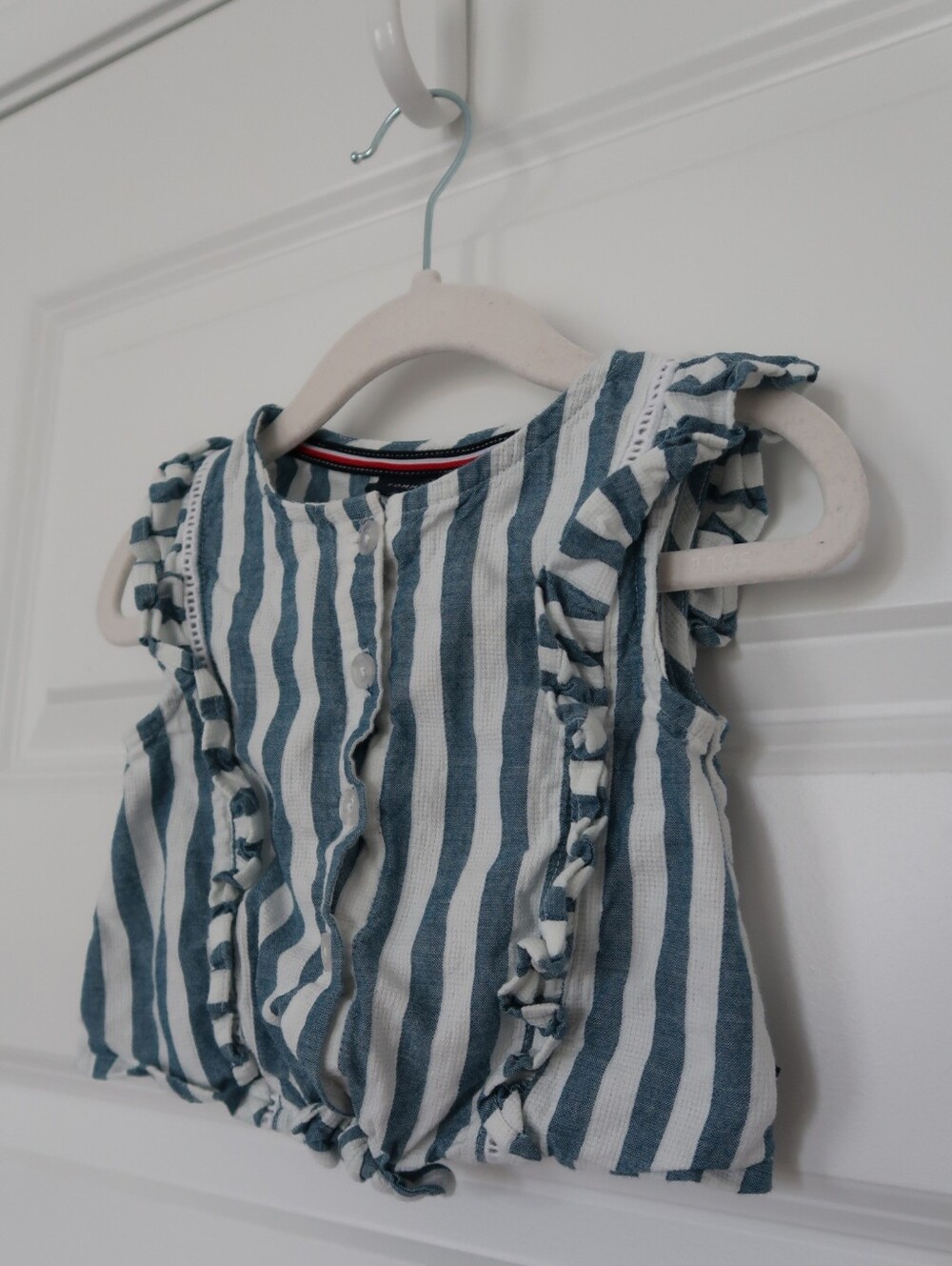Tommy Hilfiger Blue And White Striped Toddler Girl Shirt With Tie Front Size 24M
